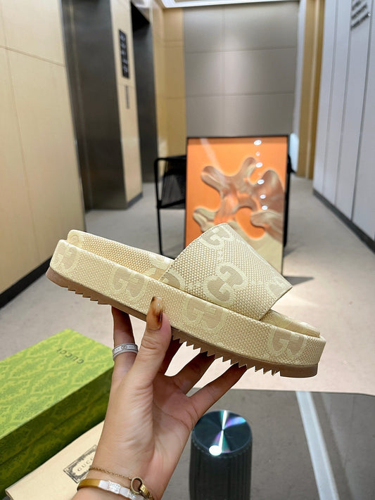 Pronta Entrega – Sandália Modelo Gucci Jumbo Plataforma GG