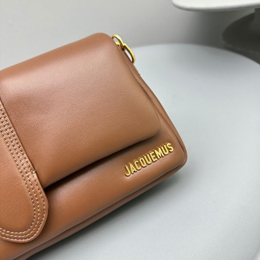 Pronta Entrega – Bolsa Modelo Jacquemus Le Bambimou Acolchoada
