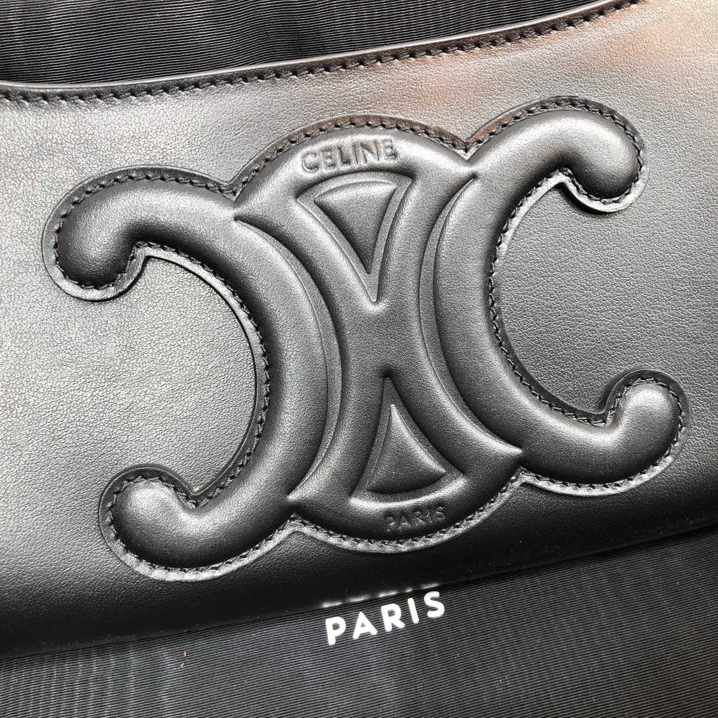 Pronta Entrega – PRONTA-ENTREGA – Bolsa Modelo Celine Smooth Triomphe Ciur