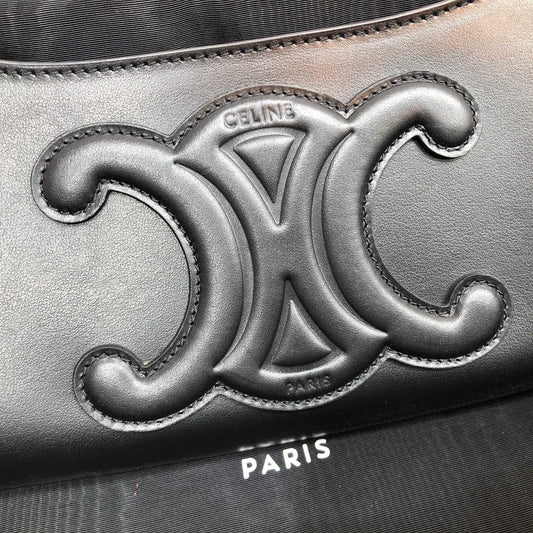 Pronta Entrega – PRONTA-ENTREGA – Bolsa Modelo Celine Smooth Triomphe Ciur