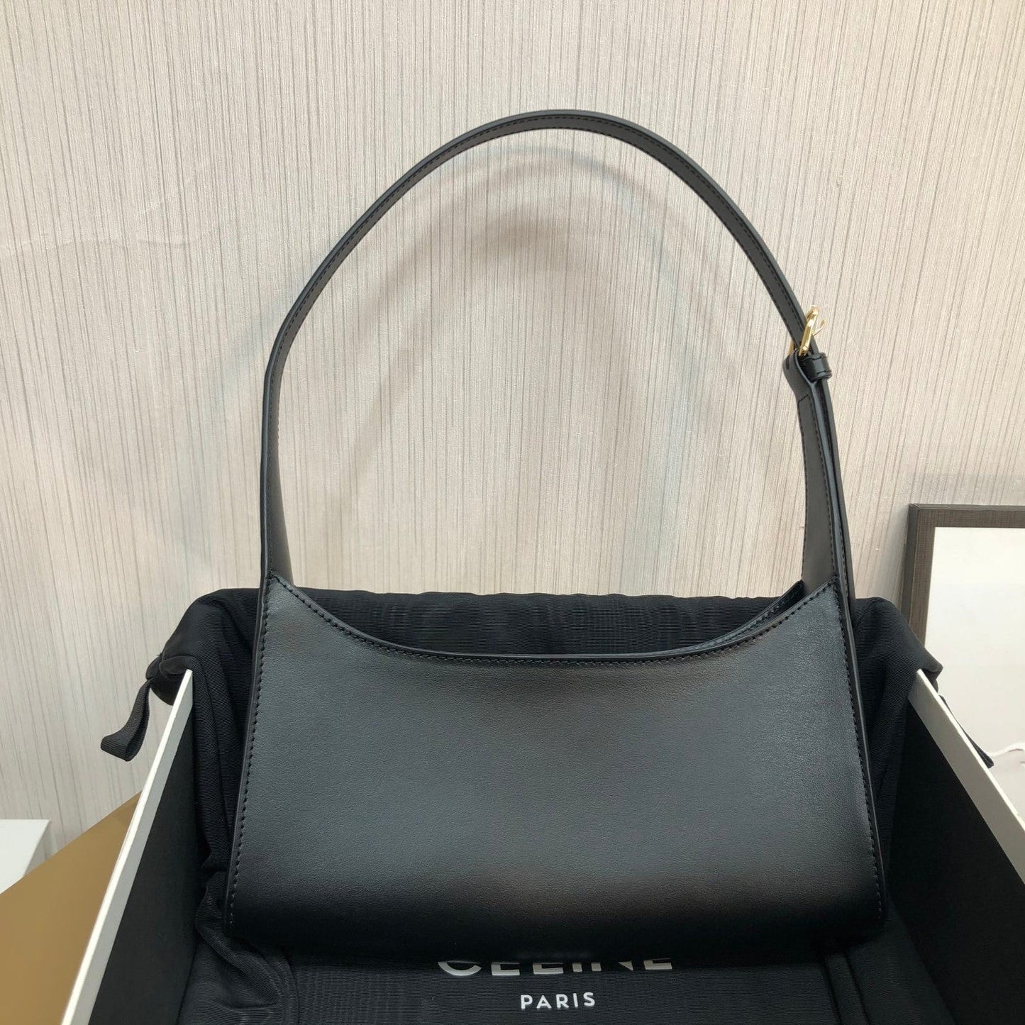 Pronta Entrega – PRONTA-ENTREGA – Bolsa Modelo Celine Smooth Triomphe Ciur