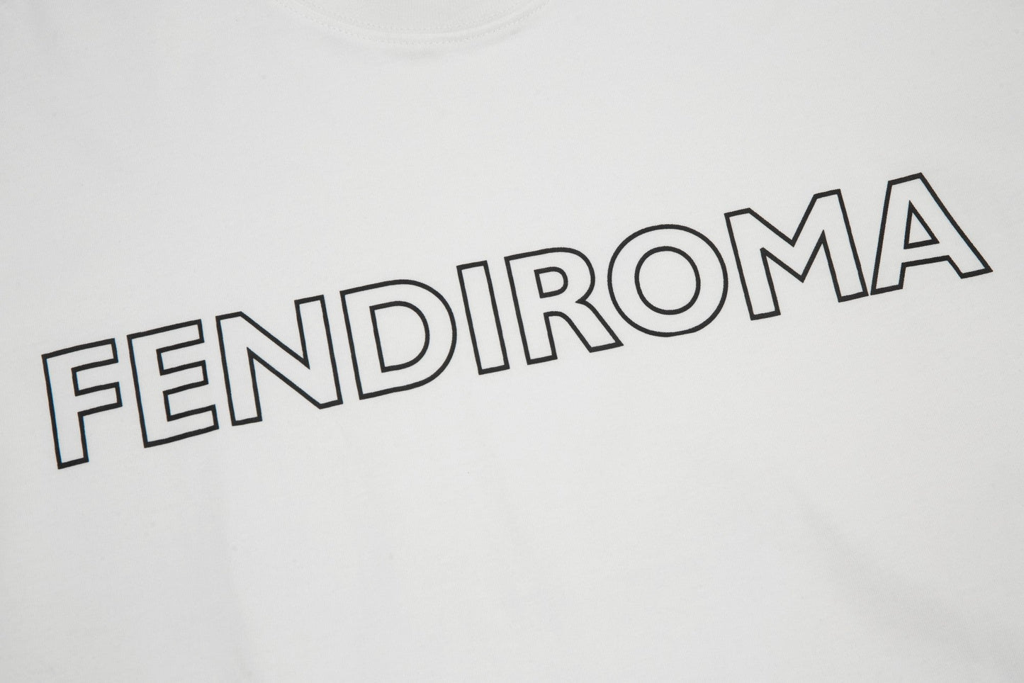 Pronta Entrega – Camiseta Modelo Fendi