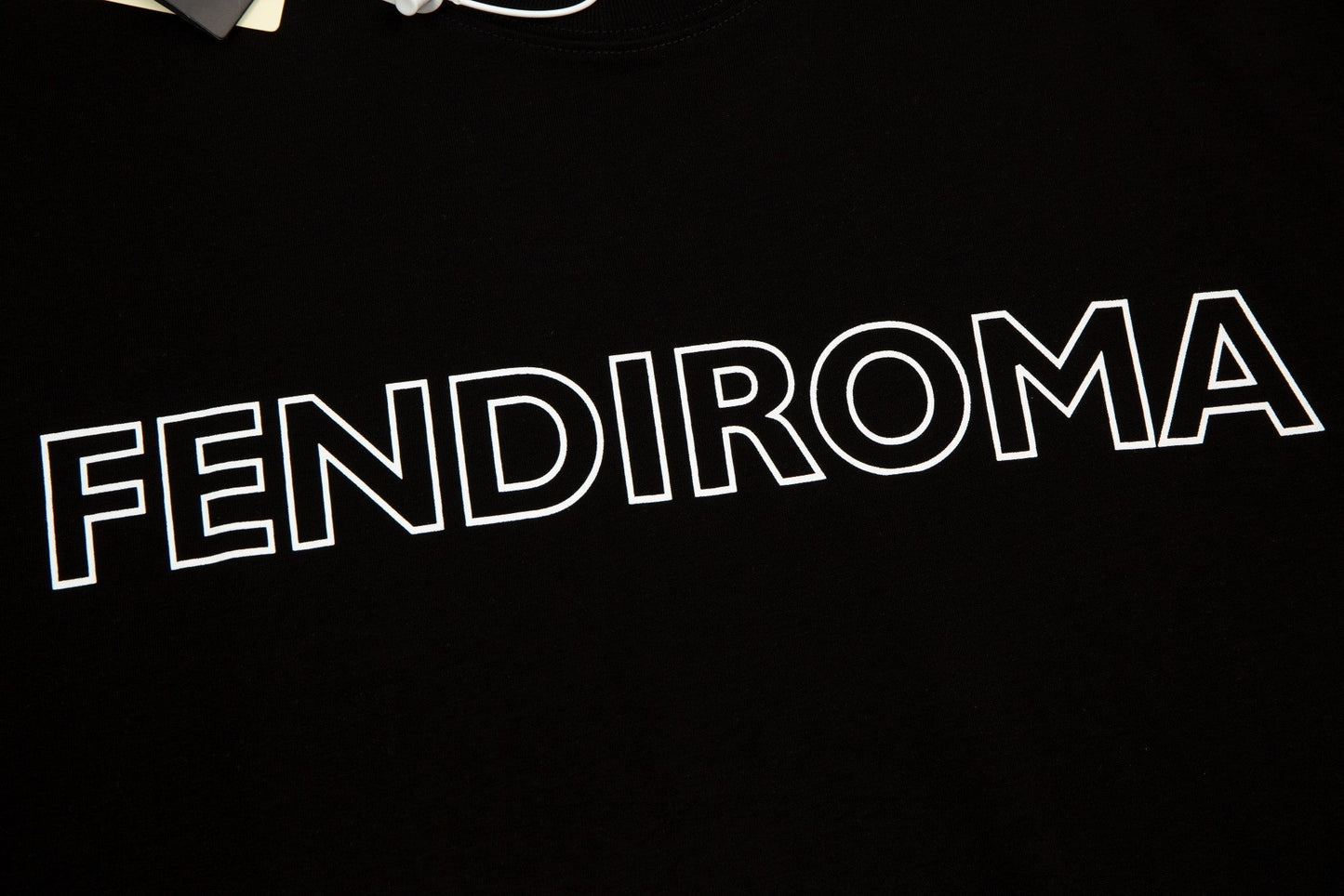 Pronta Entrega – Camiseta Modelo Fendi