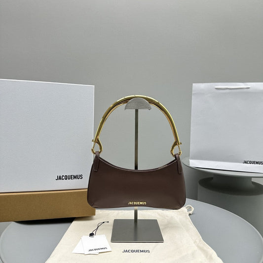 Pronta Entrega – Bolsa Modelo Jacquemus Le Bisou Mousqueton