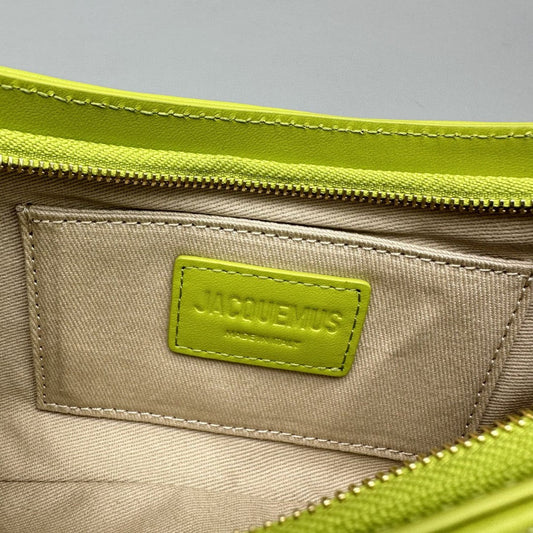 Pronta Entrega – Bolsa Modelo Jacquemus Le Bisou Mousqueton