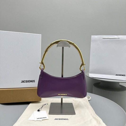 Pronta Entrega – Bolsa Modelo Jacquemus Le Bisou Mousqueton