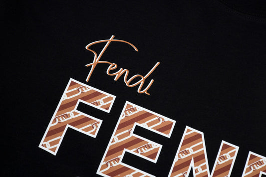 Pronta Entrega – Camiseta Modelo Fendi