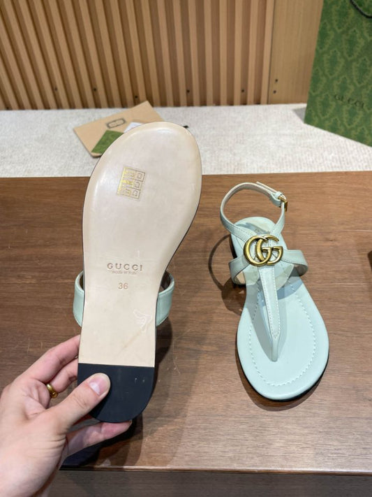 Pronta Entrega – Sandália Modelo Gucci de Couro com Double G