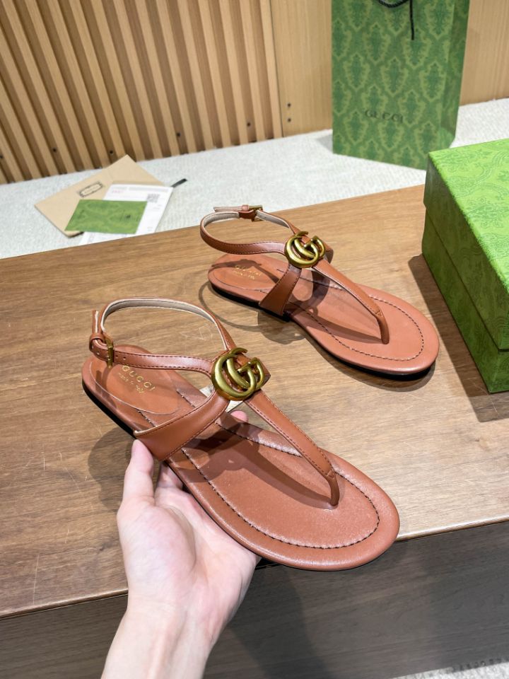 Pronta Entrega – Sandália Modelo Gucci de Couro com Double G