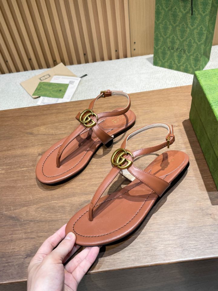 Pronta Entrega – Sandália Modelo Gucci de Couro com Double G