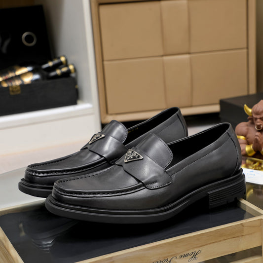 Pronta Entrega – Sapato Modelo Mocassim Prada