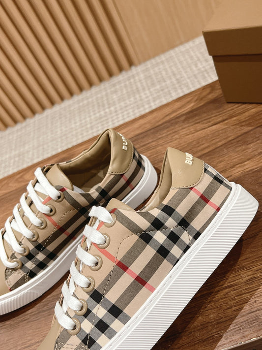 Pronta Entrega – Sneaker Modelo Burberry