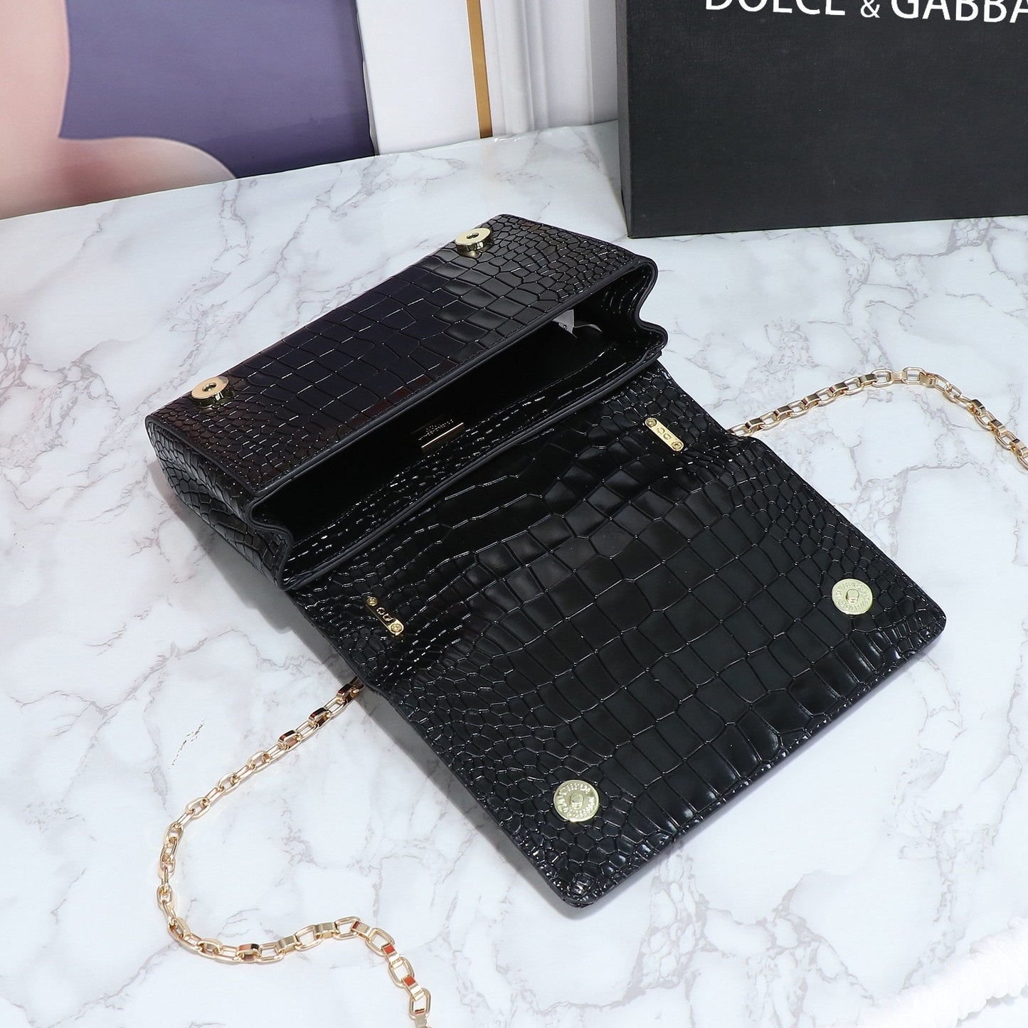 Pronta Entrega – Bolsa Modelo Dolce & Gabanna com Logo DG efeito Crococodilo