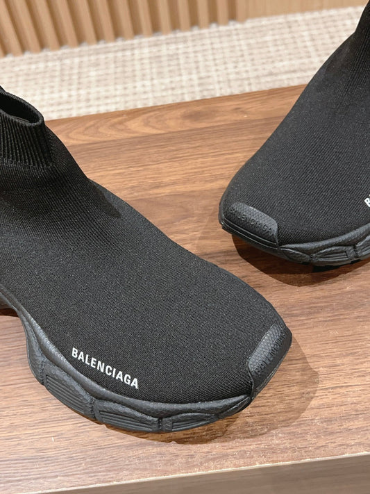Pronta Entrega – Tênis Modelo Balenciaga Corrida