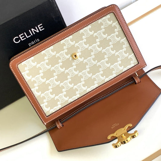 Pronta Entrega – PRONTA-ENTREGA – Bolsa Modelo Celine Envelope Triomphe