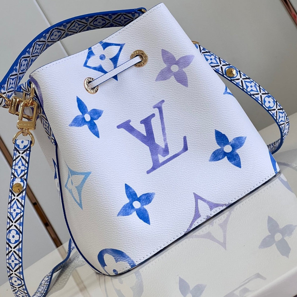 Pronta Entrega – Bolsa Modelo Louis Vuitton NéoNoé BB