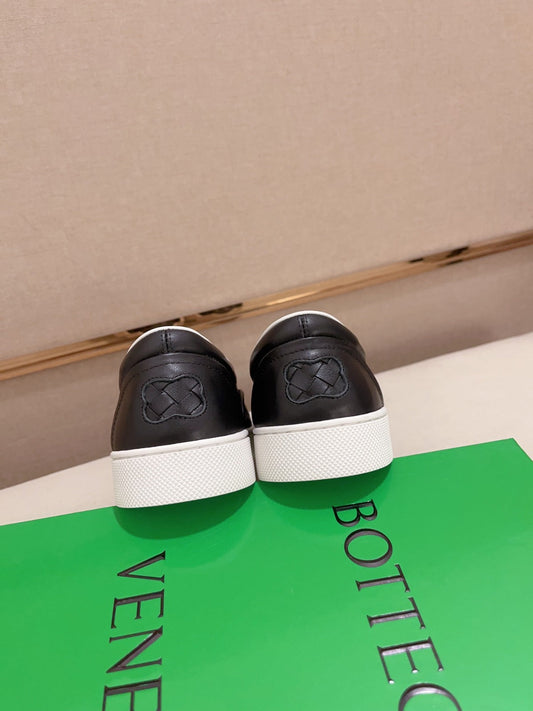 Pronta Entrega – Tênis Modelo Bottega Veneta Slip On
