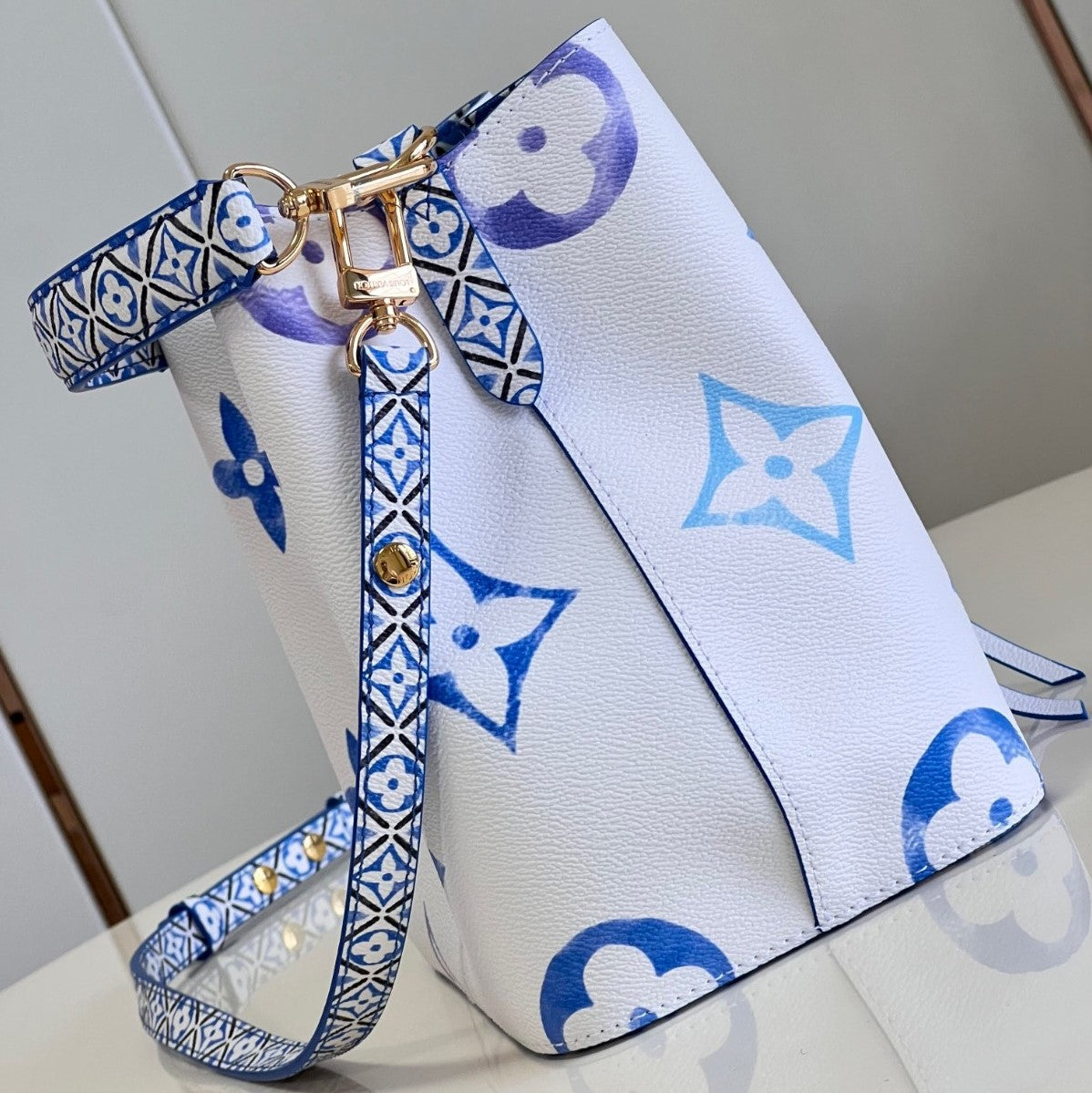 Pronta Entrega – Bolsa Modelo Louis Vuitton NéoNoé BB