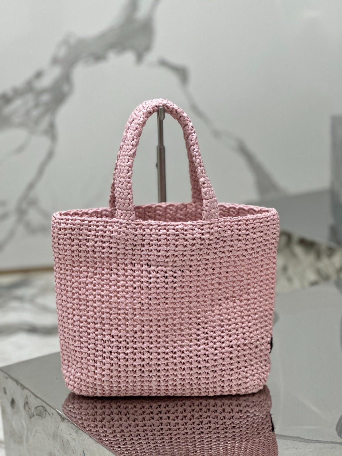 Pronta Entrega – PRONTA-ENTREGA – Bolsa Modelo Prada Tote Pequena de Ráfia