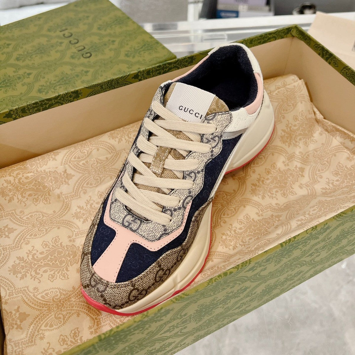 Pronta Entrega – Tênis Modelo Gucci