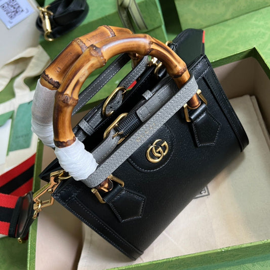 Pronta Entrega – Bolsa Gucci Diana Mini Tote