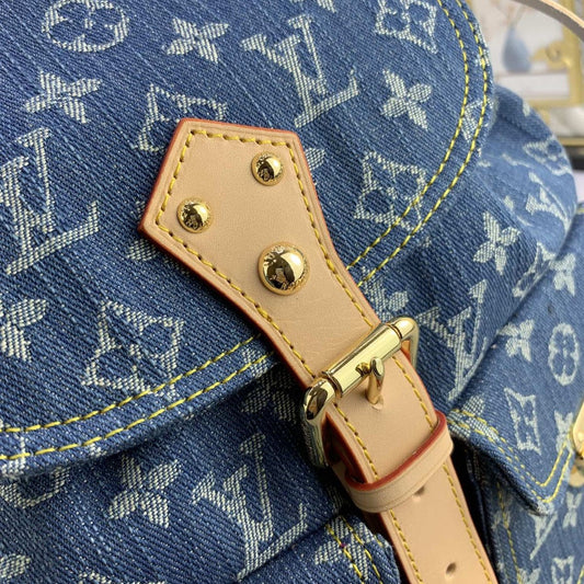 Pronta Entrega – Mochila Modelo Louis Vuitton Monogram Denim Logo Gold Tan