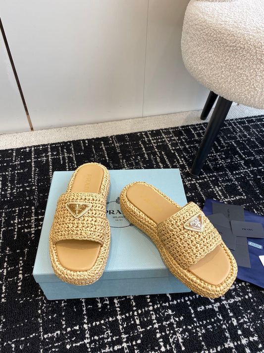 Pronta Entrega – Sandália Prada Flatform em Crochê