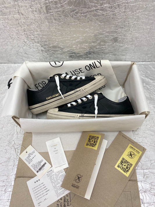 Pronta Entrega – Tênis Modelo Golden Goose V-Star