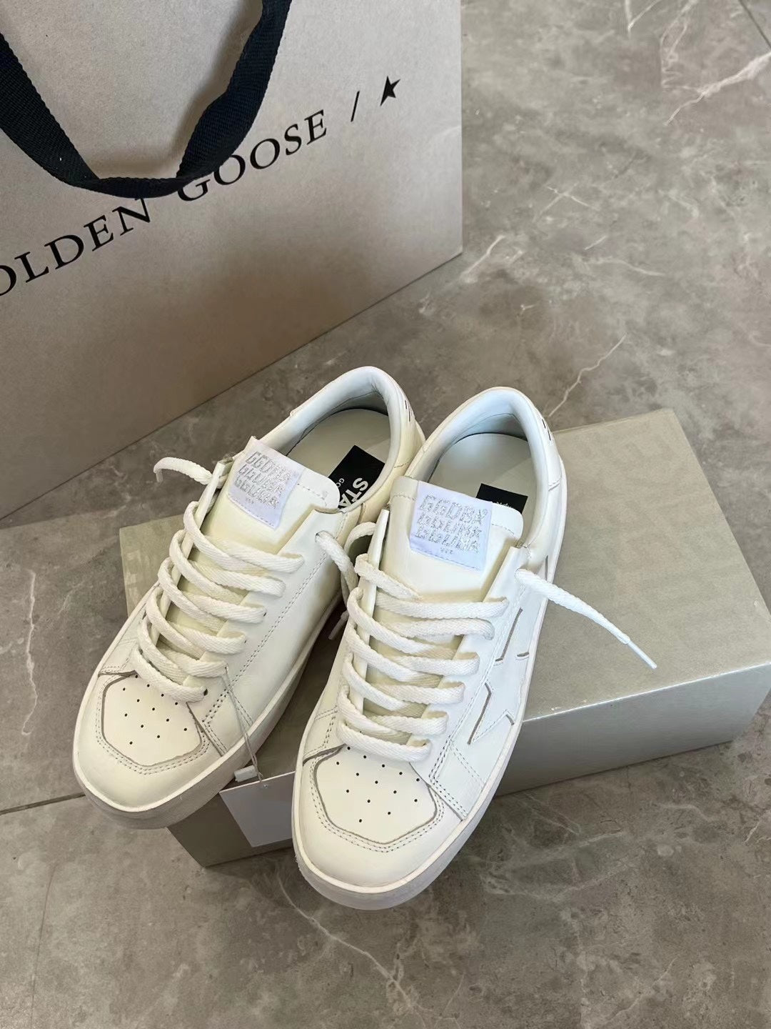Pronta Entrega – Tênis Modelo Golden Goose Stardan