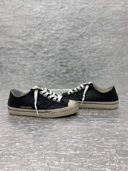Pronta Entrega – Tênis Modelo Golden Goose V-Star