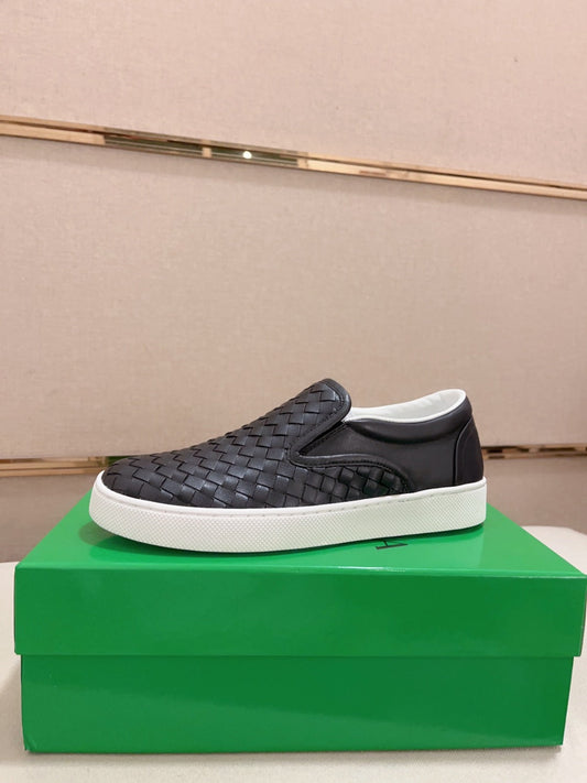 Pronta Entrega – Tênis Modelo Bottega Veneta Slip On