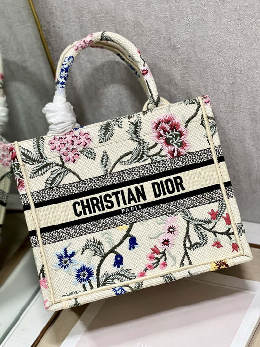 Pronta Entrega – Bolsa Modelo Dior Tote Book Pequena