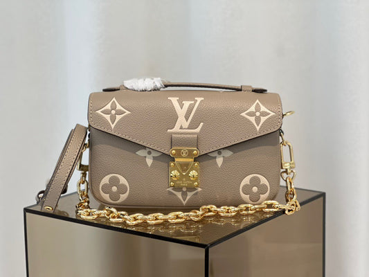 Pronta Entrega – Bolsa Modelo Louis Vuitton Pochette Métis East West