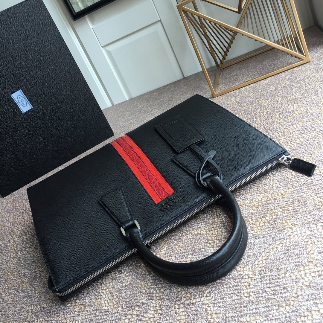 Pronta Entrega – Bolsa Modelo Prada Galleria Média em Couro Saffiano