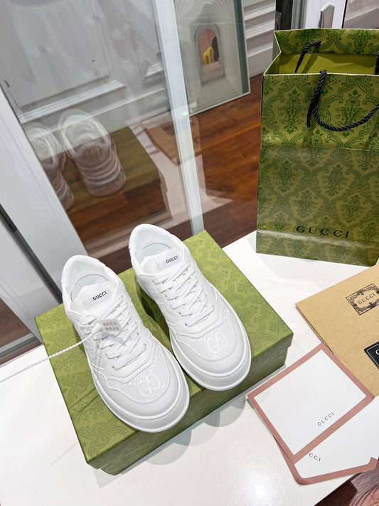 Pronta Entrega – Sneaker Gucci GG em Relevo