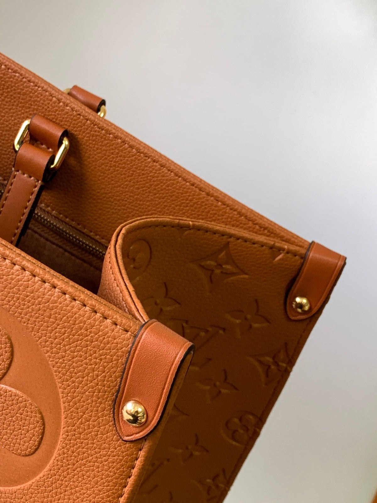 Pronta Entrega – Bolsa Modelo Louis Vuitton Onthego GM
