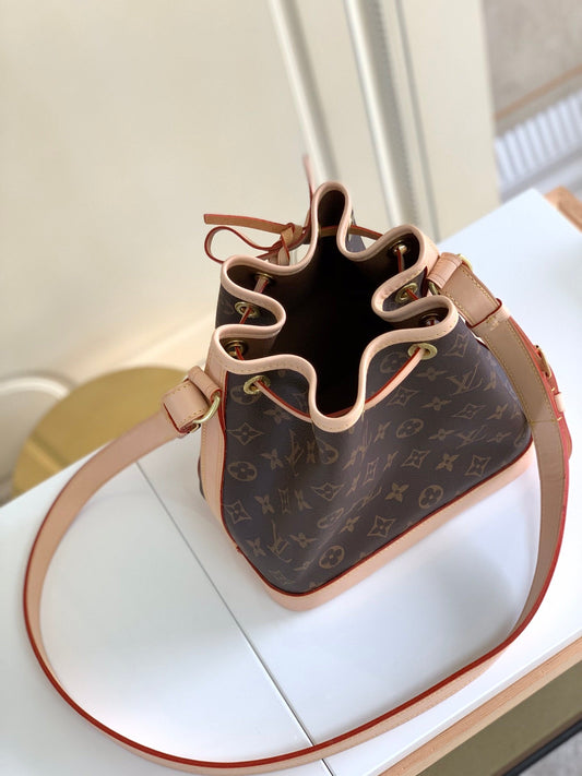 Pronta Entrega – Bolsa Louis Vuitton Noé