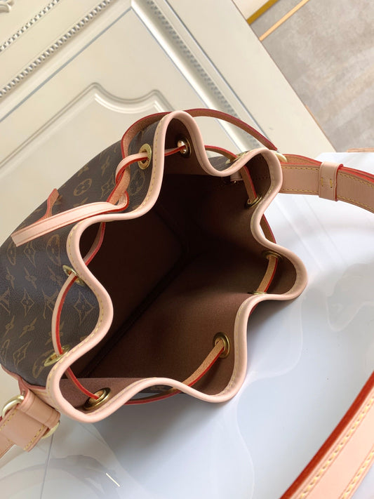 Pronta Entrega – Bolsa Louis Vuitton Noé
