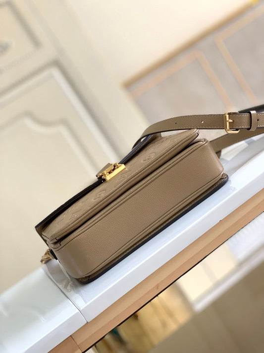 Pronta Entrega – Bolsa Louis Vuitton Pochette Métis