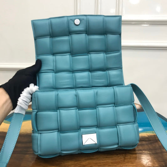 Pronta Entrega – PRONTA-ENTREGA – Bolsa Modelo Bottega Cassete Transversal