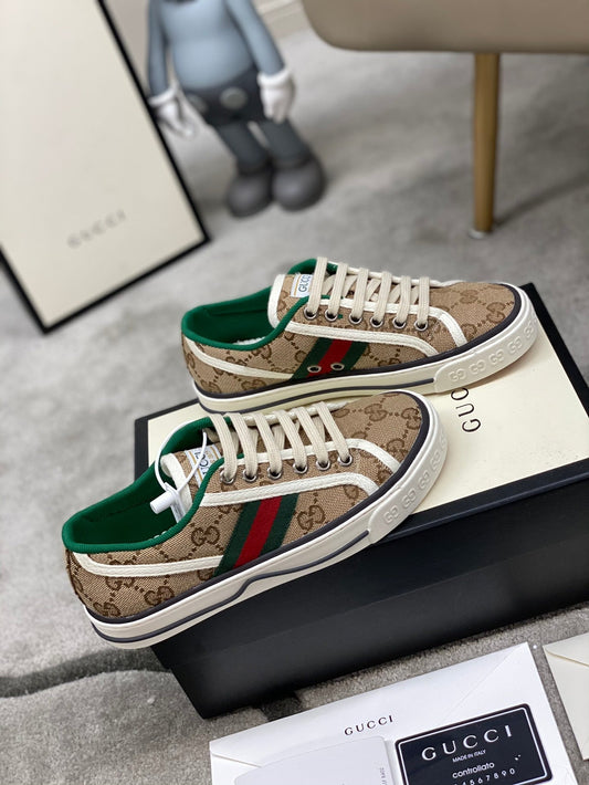 Pronta Entrega – Sneaker Modelo Gucci Tennis 1977