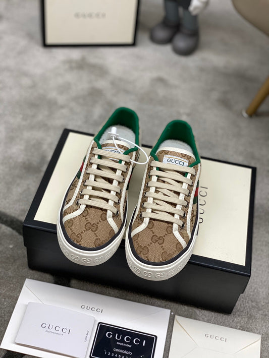 Pronta Entrega – Sneaker Modelo Gucci Tennis 1977