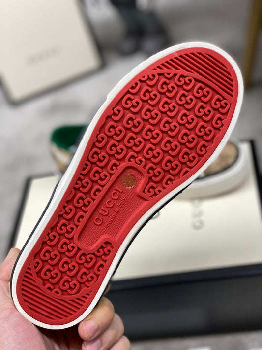 Pronta Entrega – Sneaker Modelo Gucci Tennis 1977