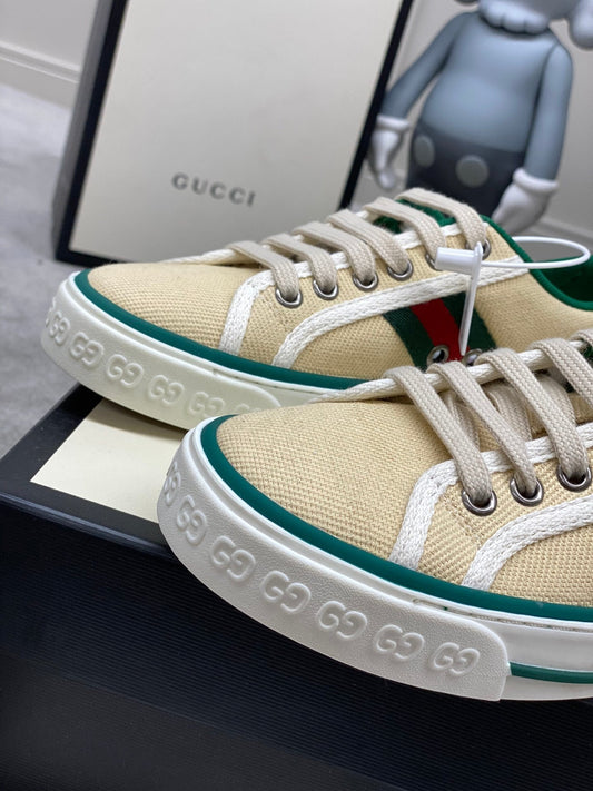 Pronta Entrega – Sneaker Modelo Gucci Tennis 1977