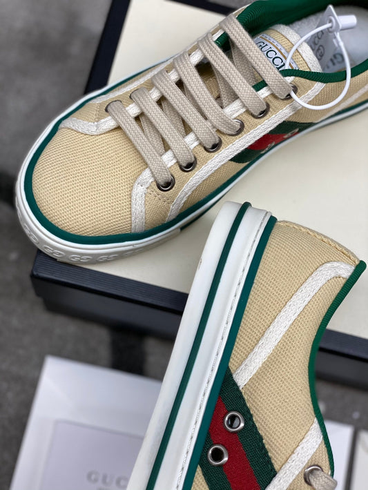 Pronta Entrega – Sneaker Modelo Gucci Tennis 1977