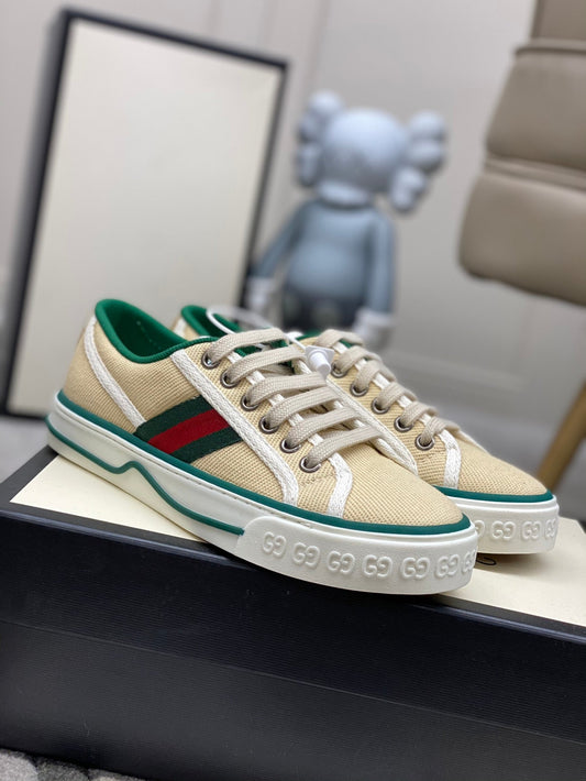 Pronta Entrega – Sneaker Modelo Gucci Tennis 1977