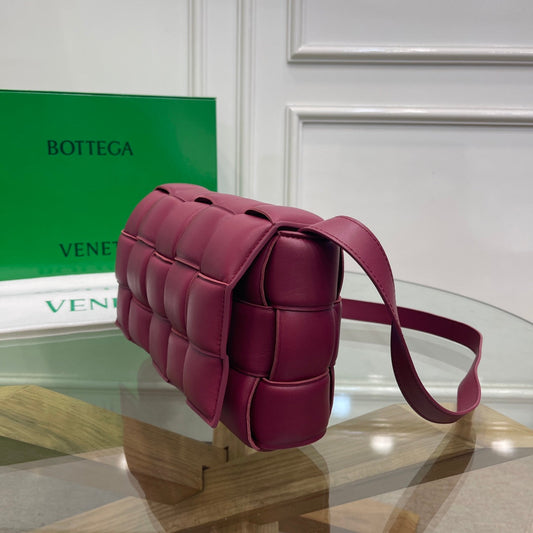 Pronta Entrega – Bolsa Modelo Bottega Cassete Transversal