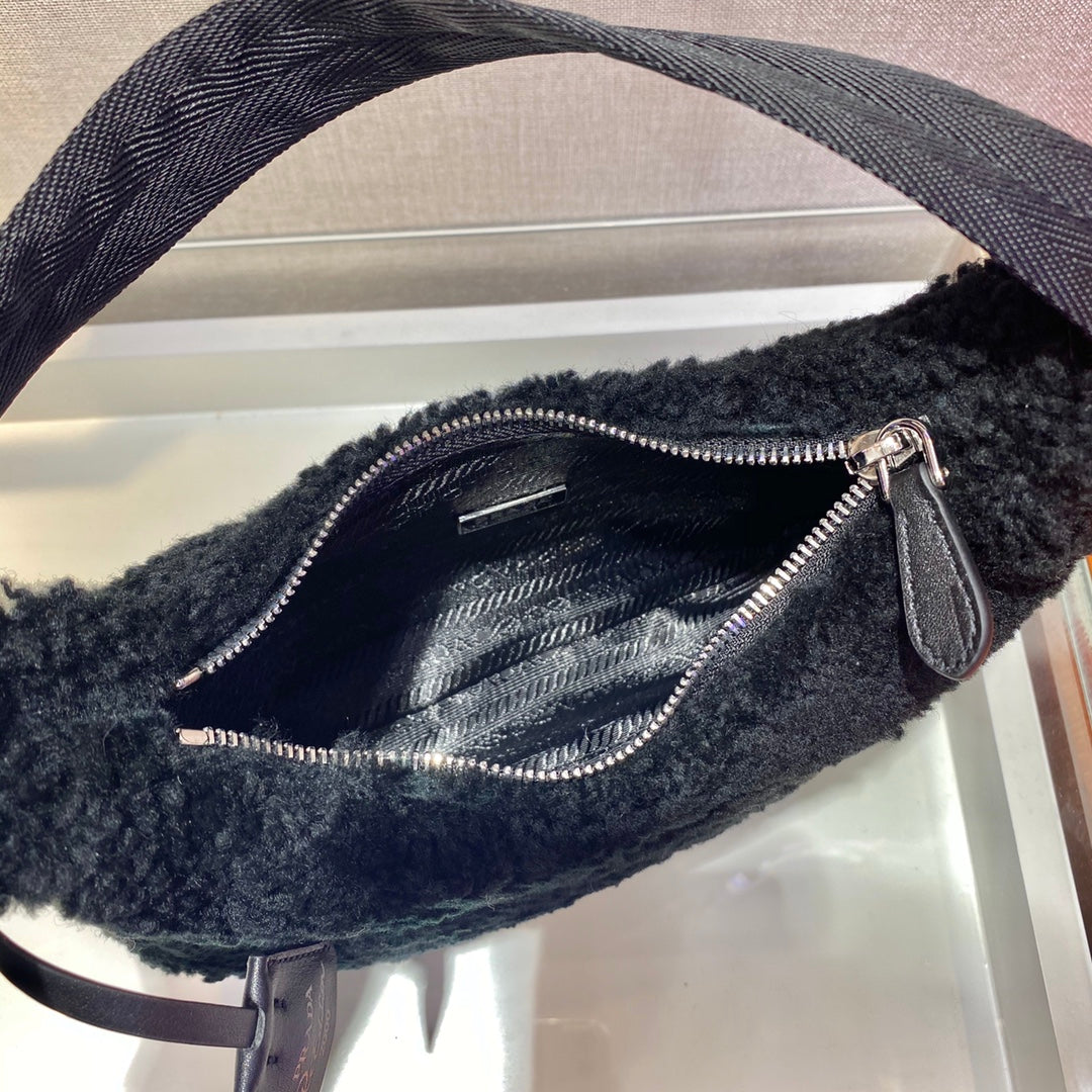 Pronta Entrega – Bolsa Modelo Prada Mini Re-Edition 2000 Atoalhada