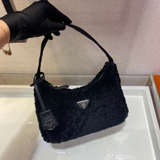 Pronta Entrega – Bolsa Modelo Prada Mini Re-Edition 2000 Atoalhada