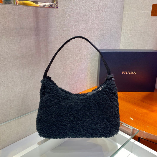 Pronta Entrega – Bolsa Modelo Prada Mini Re-Edition 2000 Atoalhada